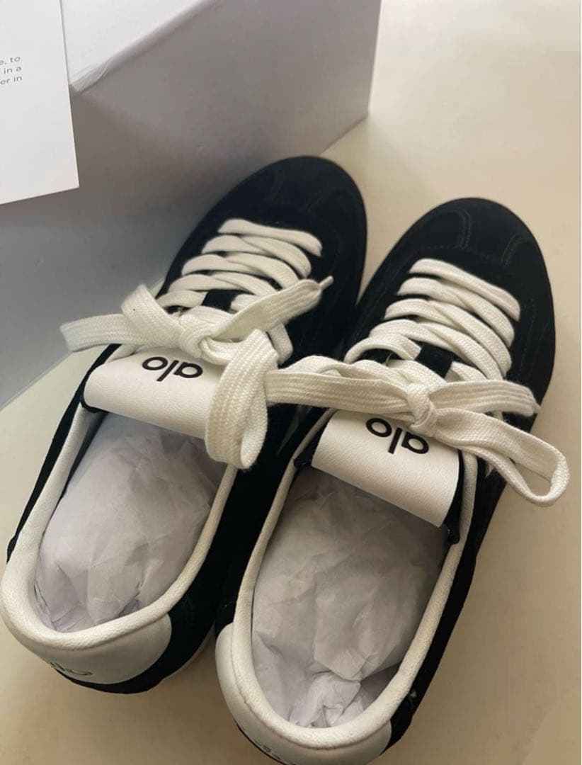 ALO yoga Black8.0 アーロ スニーカーズ24.5cm srt