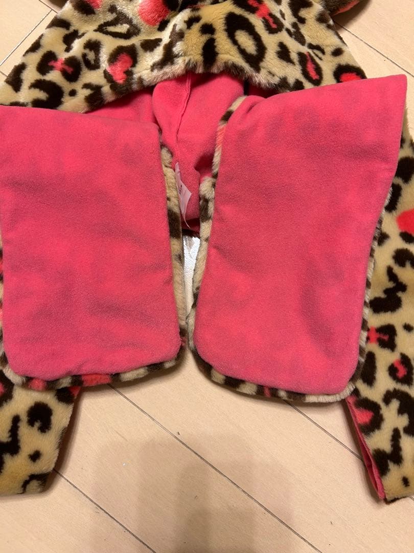 【極美品】ディズニー　ヒョウ柄マフラー