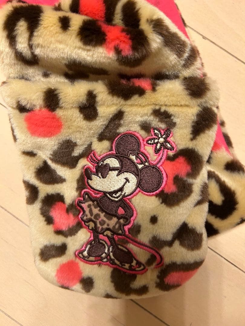 【極美品】ディズニー　ヒョウ柄マフラー