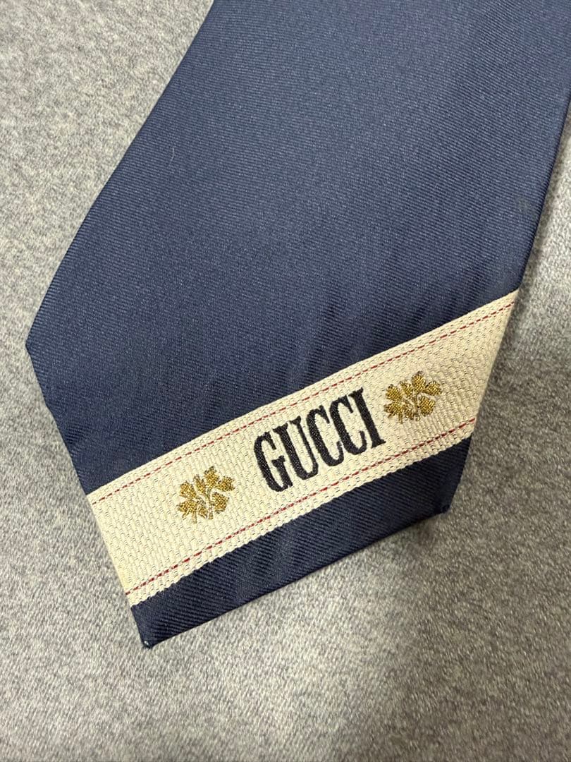 GUCCI シルク ネイビータイ