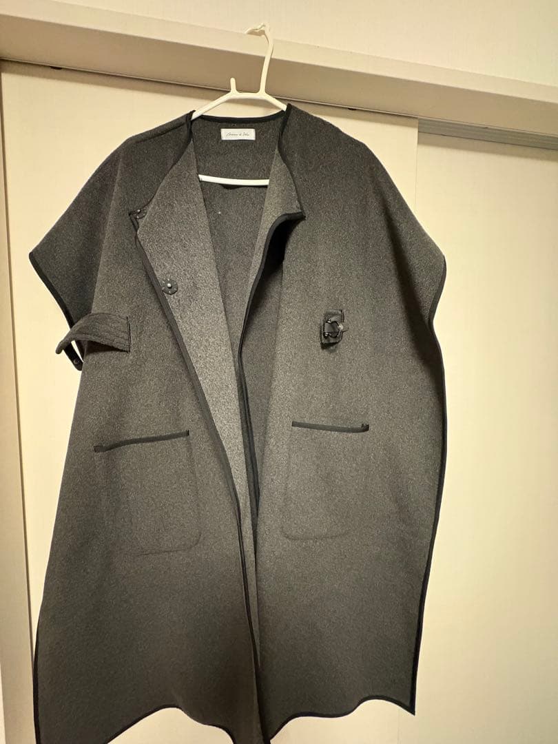 maison de Dolce. レェジェコート ウール風 ベスト ベルト付き