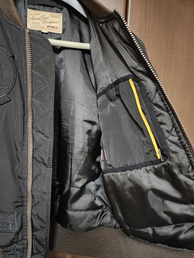 AVIREX MA-1 タイガーシャーク Lサイズ