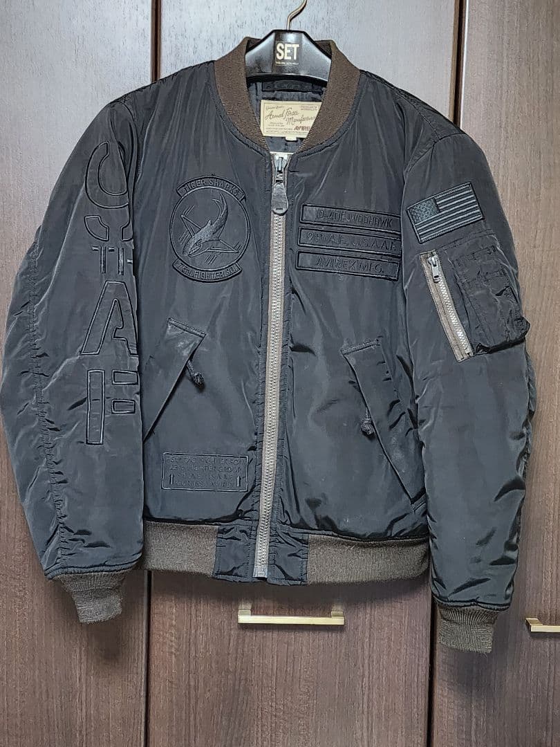 AVIREX MA-1 タイガーシャーク Lサイズ