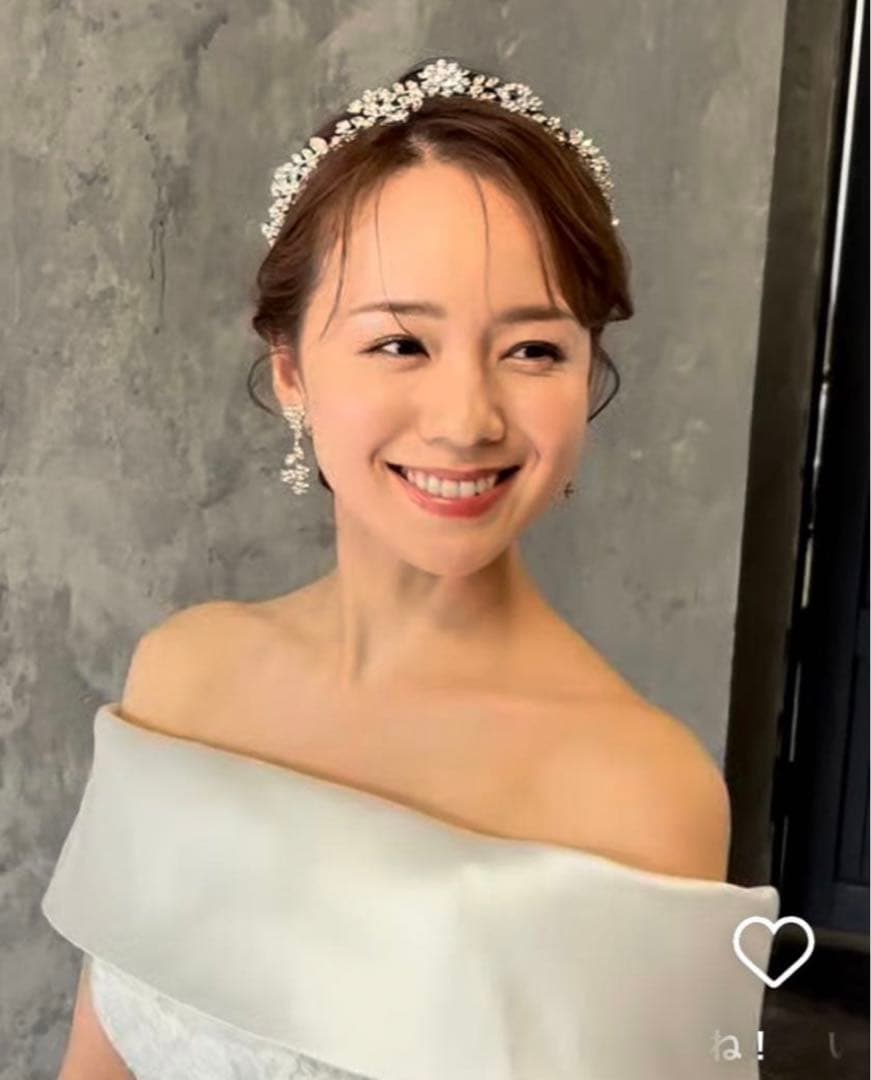 LoveTiara ブロッサムクラウンティアラ&ピアスセット