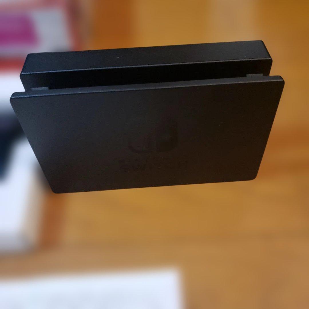 任天堂Switch本体　箱付きセット☆ Joy-Con充電グリップ付き