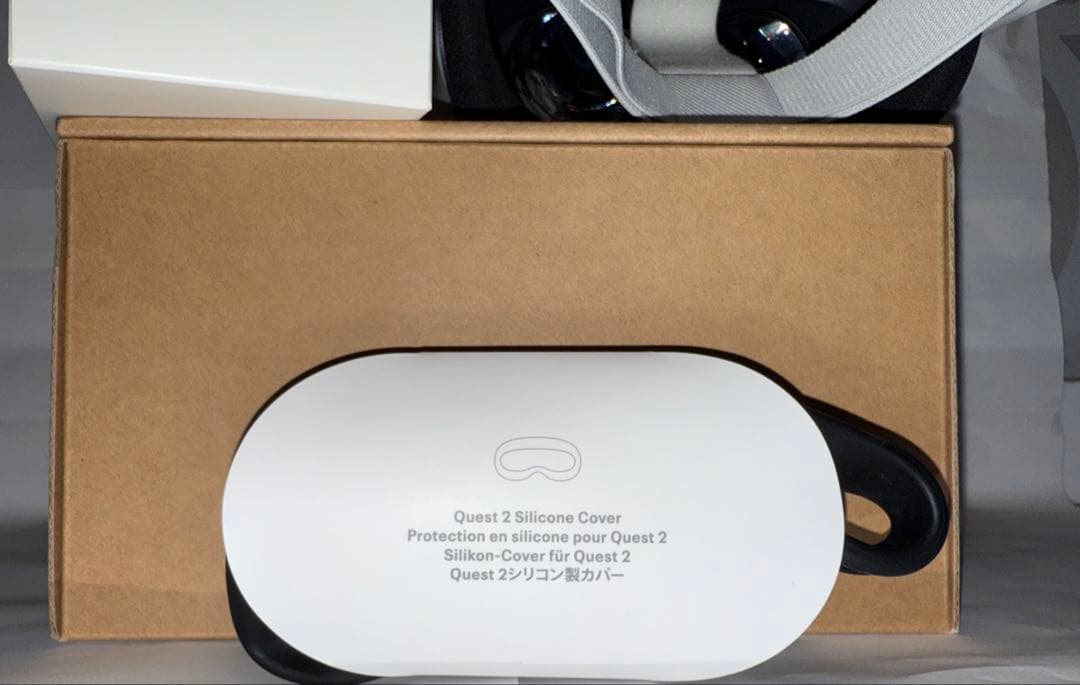 メタクエスト2 ヘッドセット ( Quest 2)（新品同様)