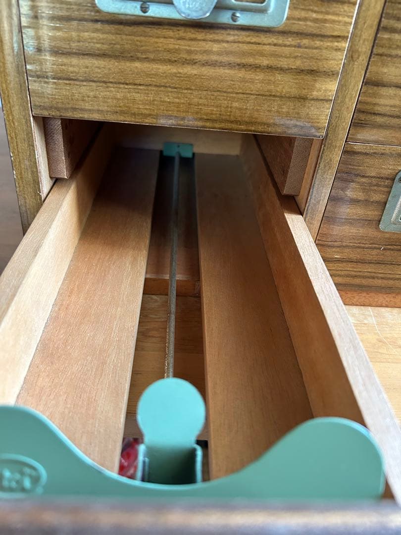 図書館カード　引き出し