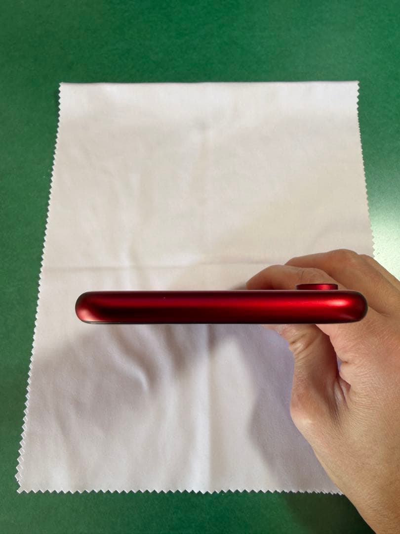 値下げ　iPhone XR プロダクトレッド 64GB SIMフリー