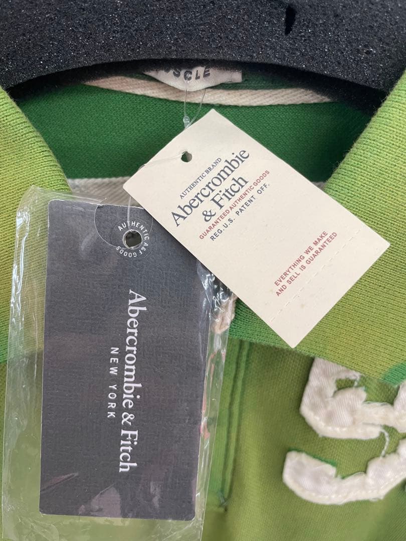 谷*渉様 Abercrombie & Fitch グリーンポロシャツ 新品タグ付