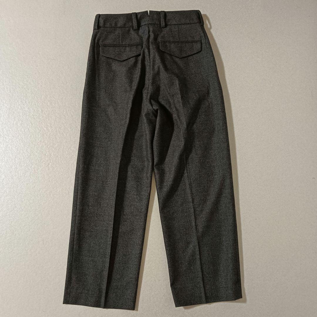 新品タグ付き MARGARET HOWELL ウール100 パンツ 0