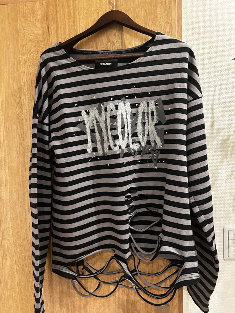 【GRANCY】総柄ラインストーングラフィックロンT ポップアップ限定カラー