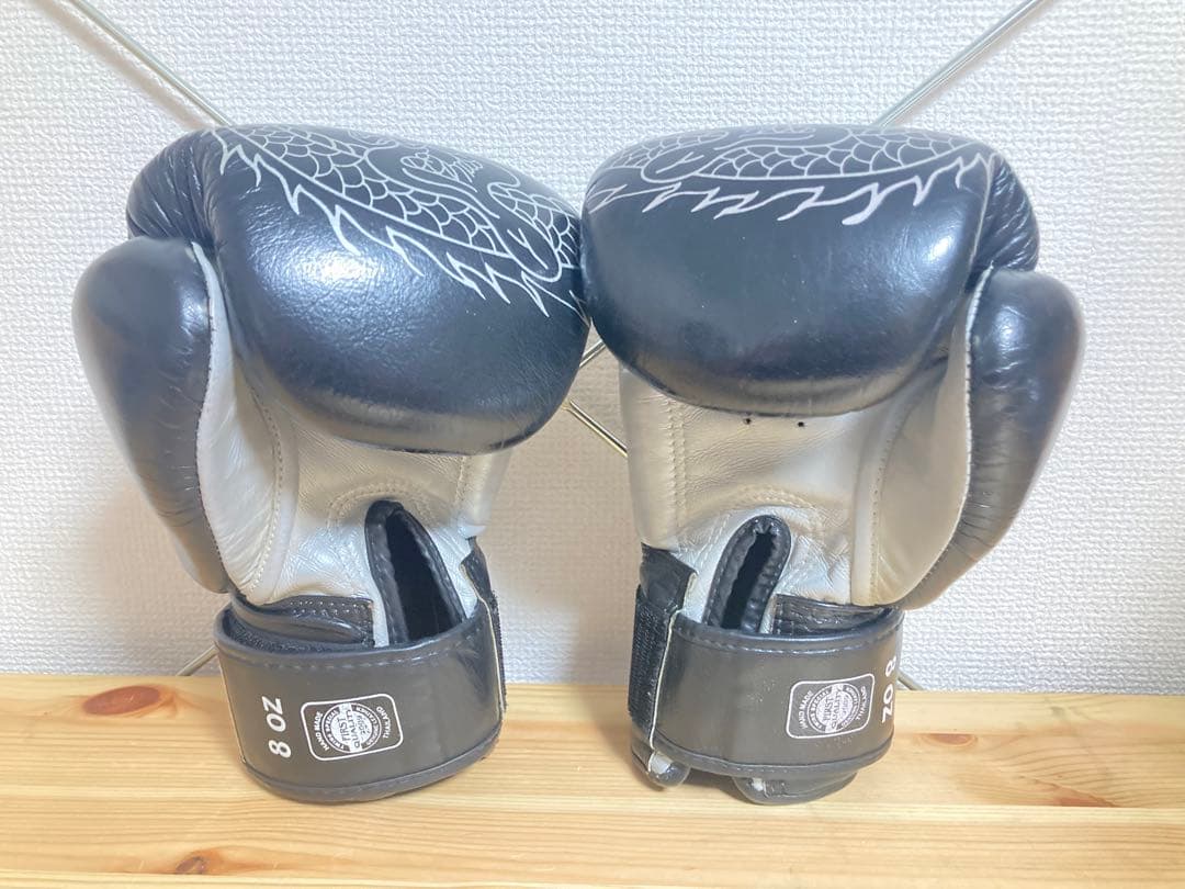 ☆ 超激レア！！ TWINS 8oz キック ボクシング グローブ 本革レザー