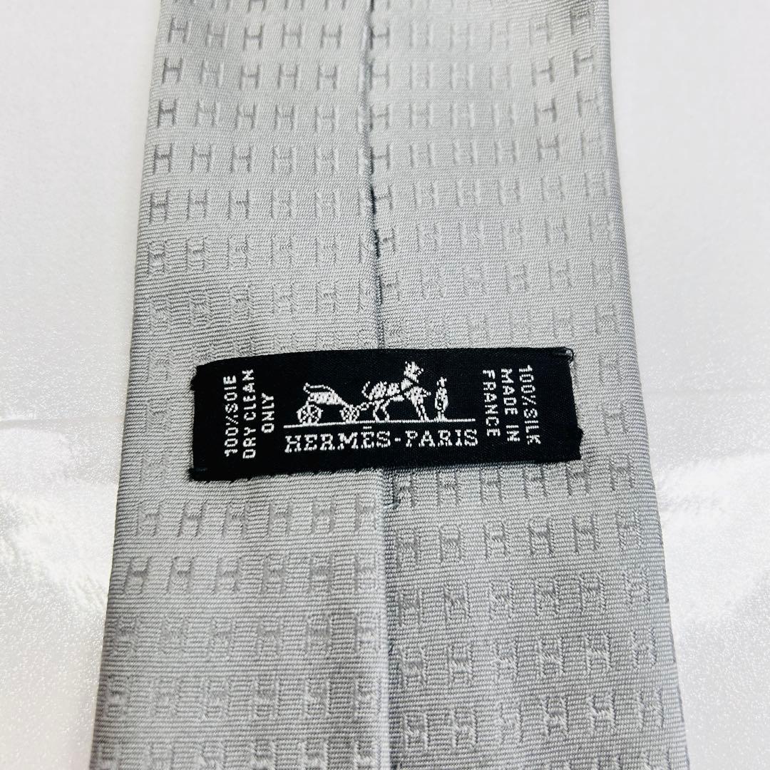 HERMES エルメス 美品 ネクタイ ファソネ H柄 H織 人気 刺繍 グレー