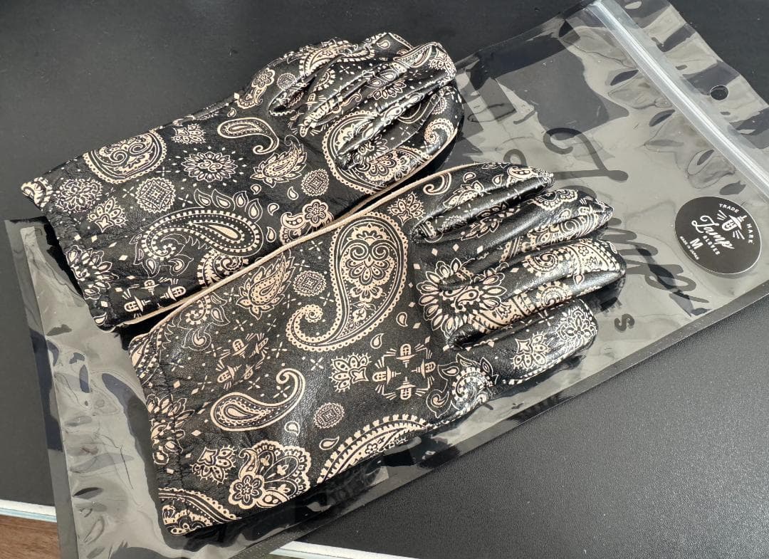 試着のみ　Lamp gloves ペイズリー柄 Mサイズ 黒
