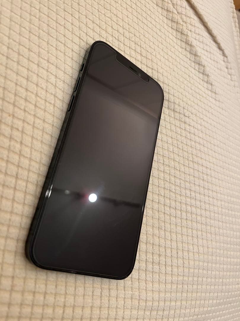 iPhone12 Pro パシフィックブルー　紺色