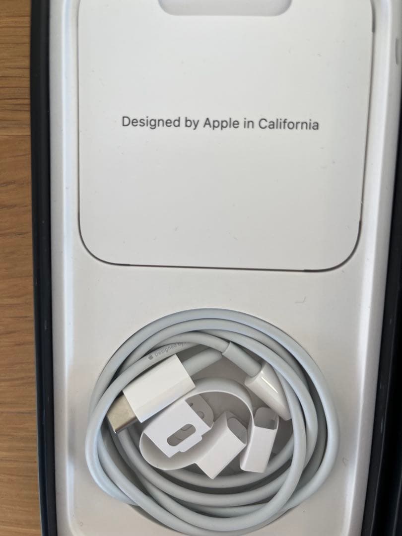 iPhone12 Pro パシフィックブルー　紺色