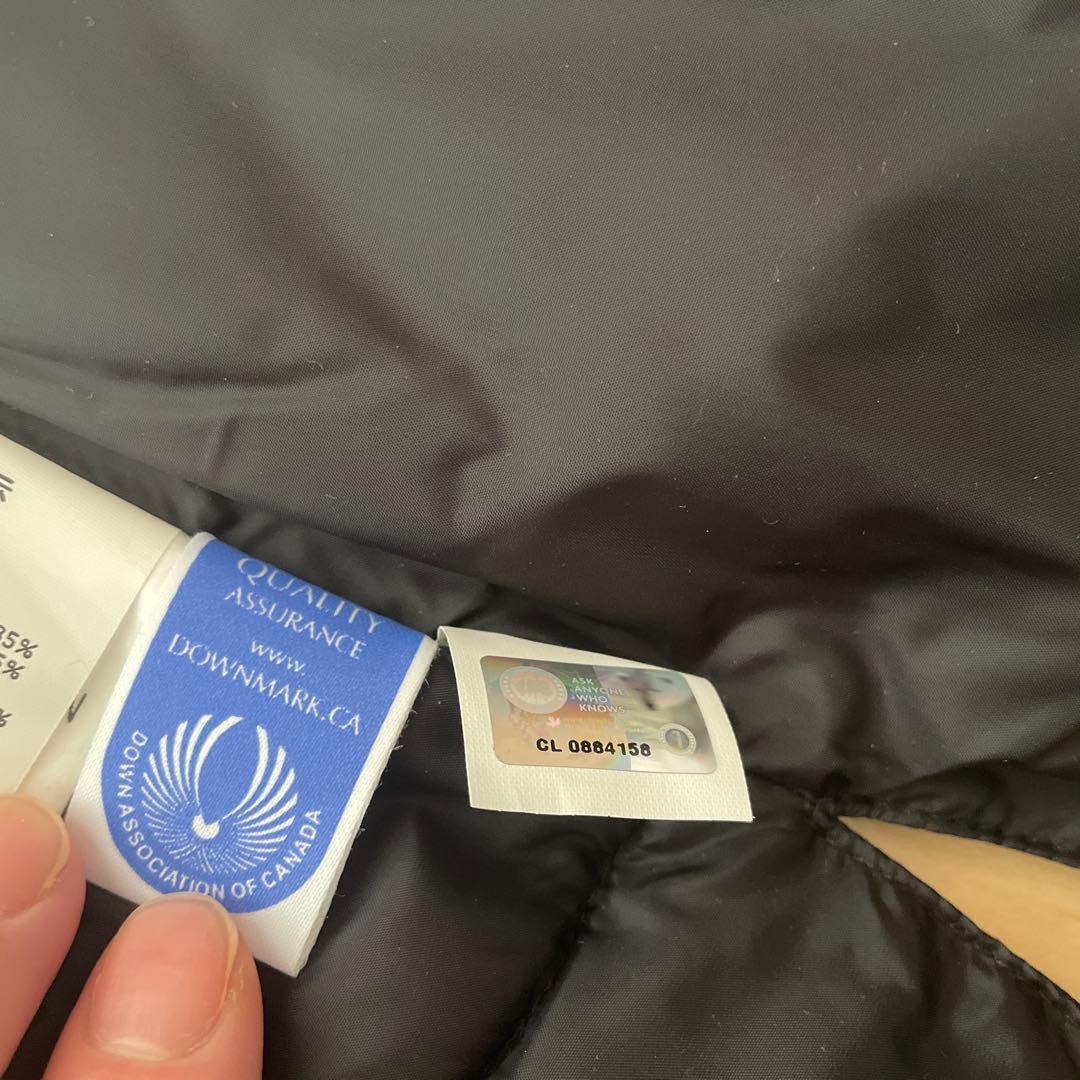 美品　  ブラックダウンベスト