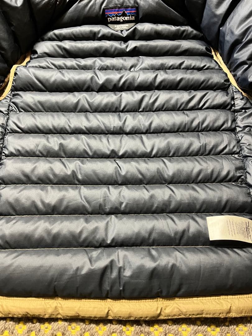 patagonia ダウンベスト S メンズ　パタゴニア