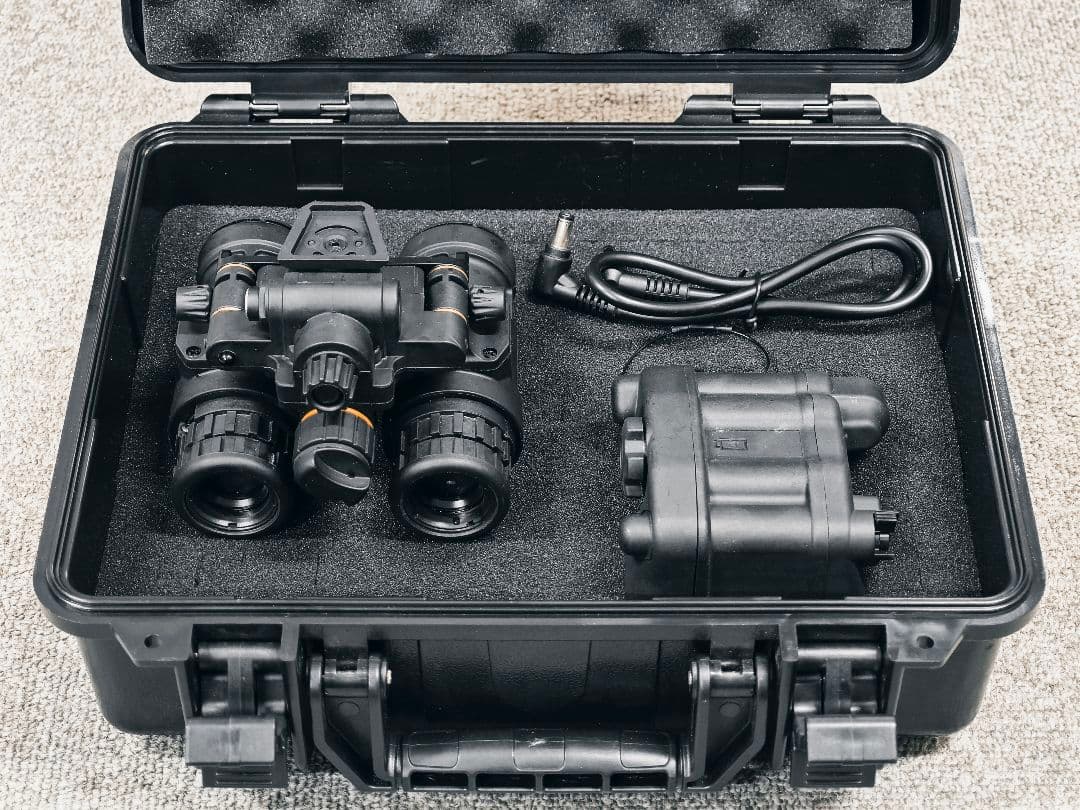 ユウキ 「セット」PVS31 + L4G24マウント+ ヘルメット