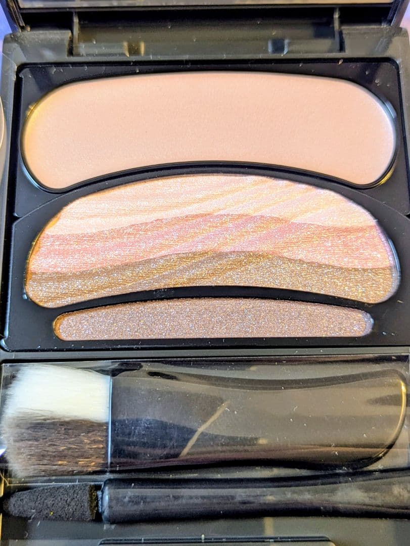 未使用品 AUBE オーブ ブラシひと塗りシャドウN 12 アイシャドウ 花王