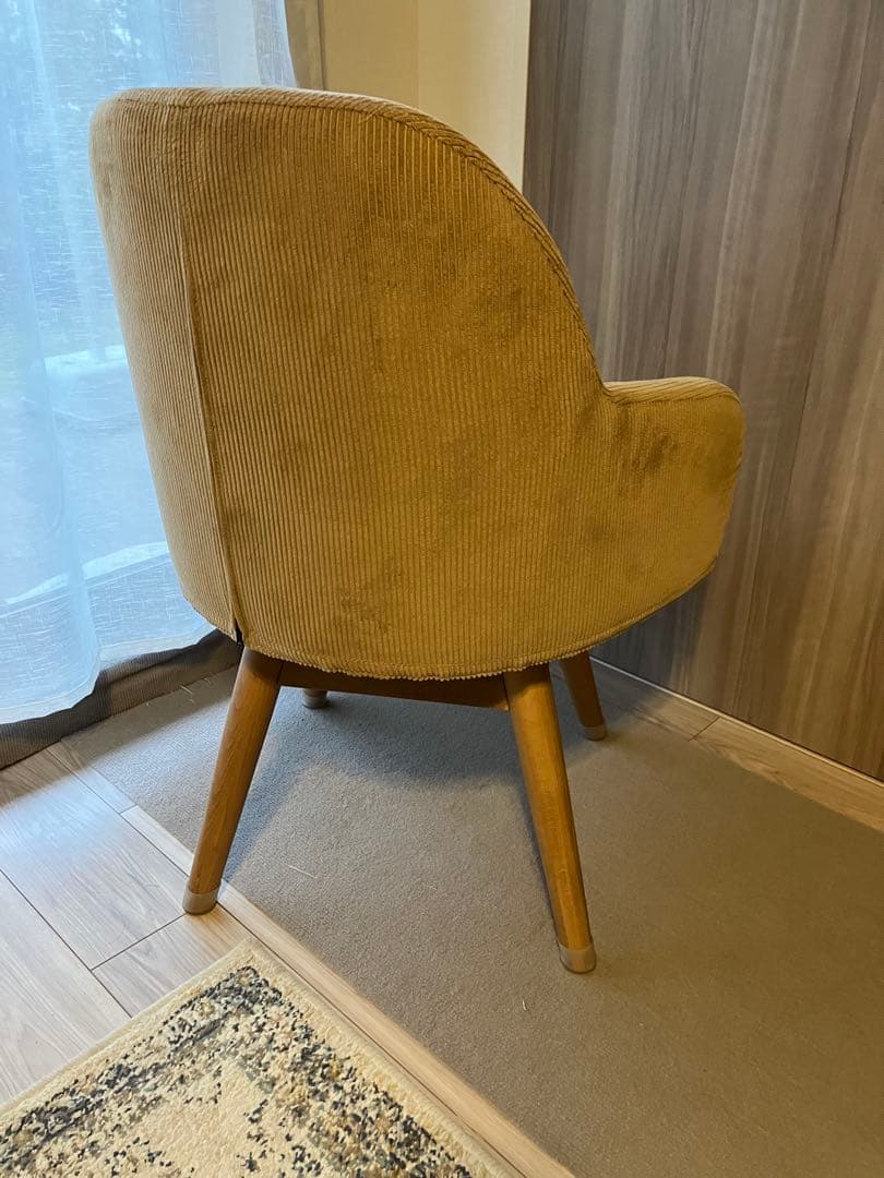 unico PIIVO（ピーヴォ）ベージュ コーデュロイ アームチェア