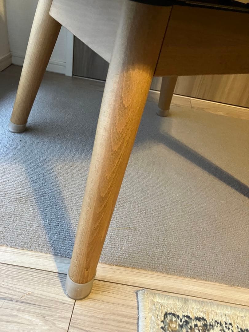 unico PIIVO（ピーヴォ）ベージュ コーデュロイ アームチェア