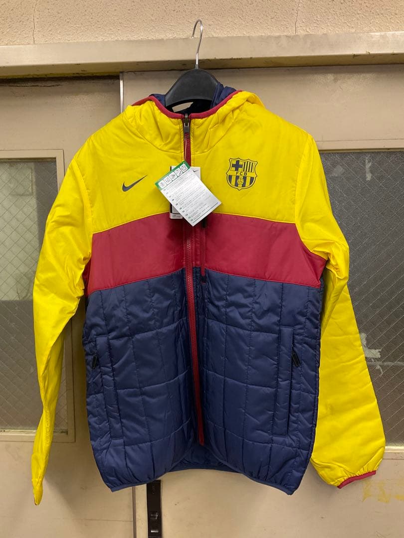 Nike FCバルセロナ キルティングジャケット　最終値下げ