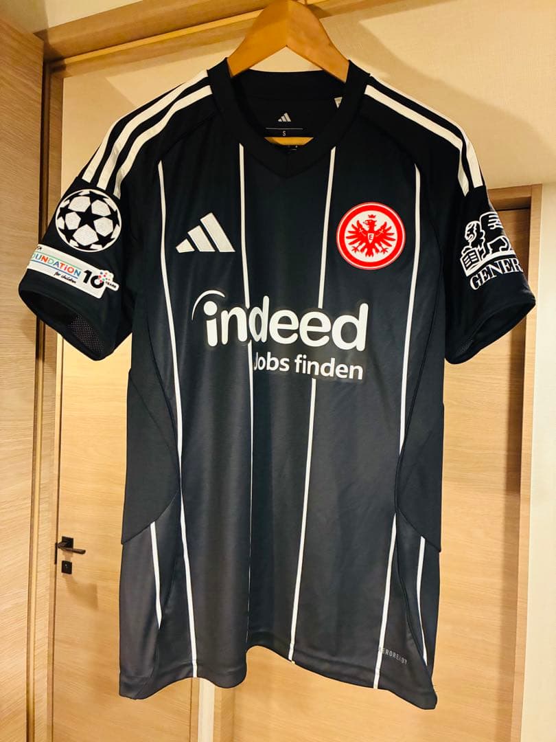 【正規品】Eintracht Frankfurt 堂安選手ユニフォーム黒Mサイズ