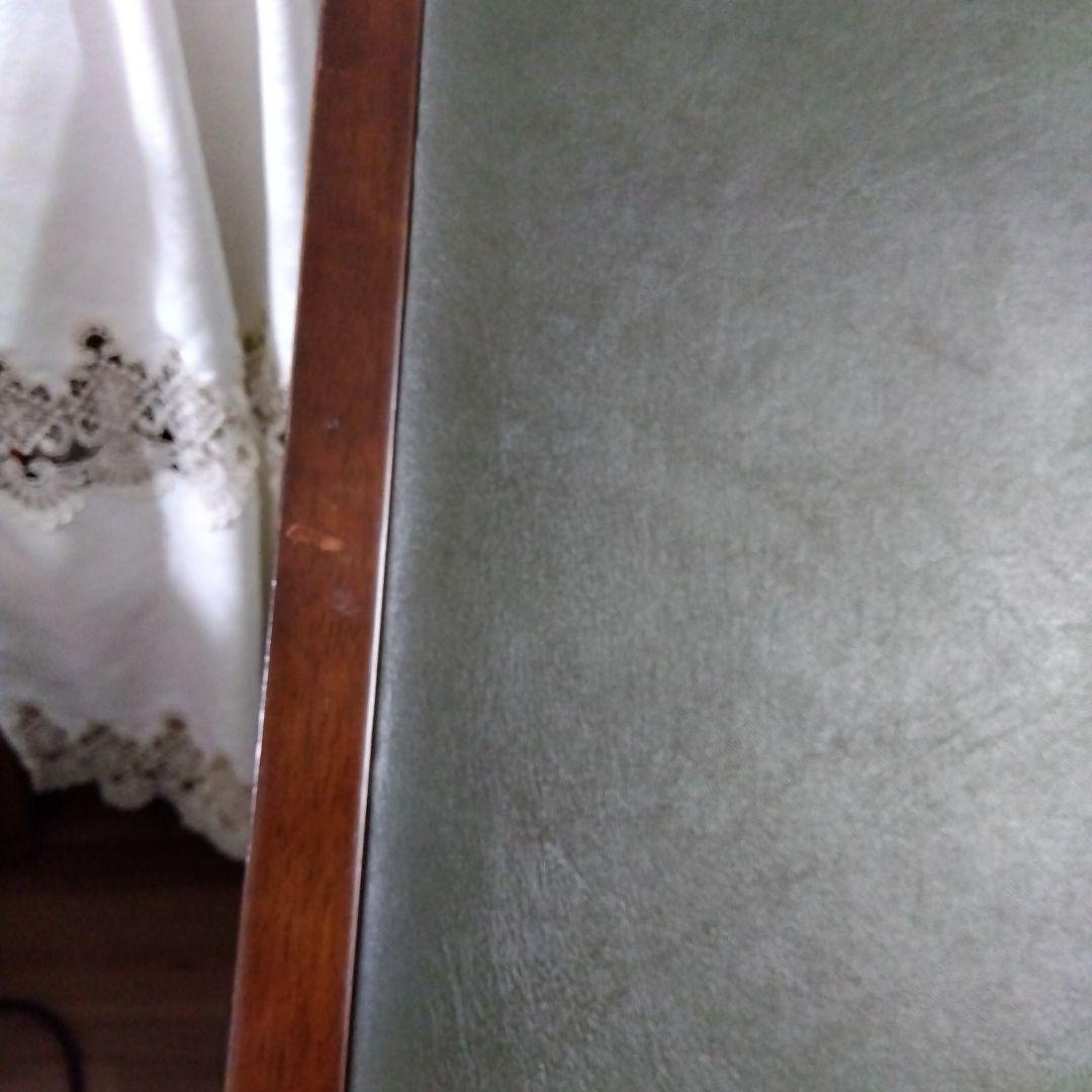 マルニベルサイユシリーズ　鋲打ちダイニングチェア