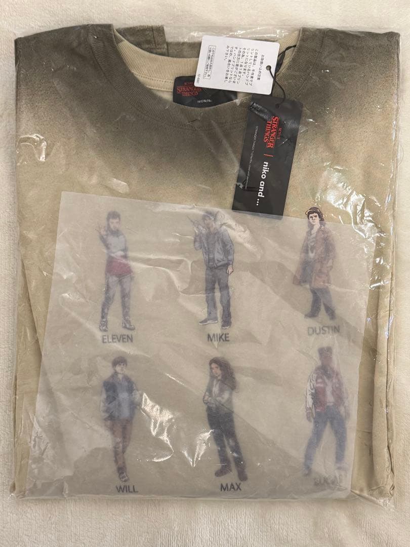 niko and…STRANGER THINGS スプレーアソートロングTシャツ