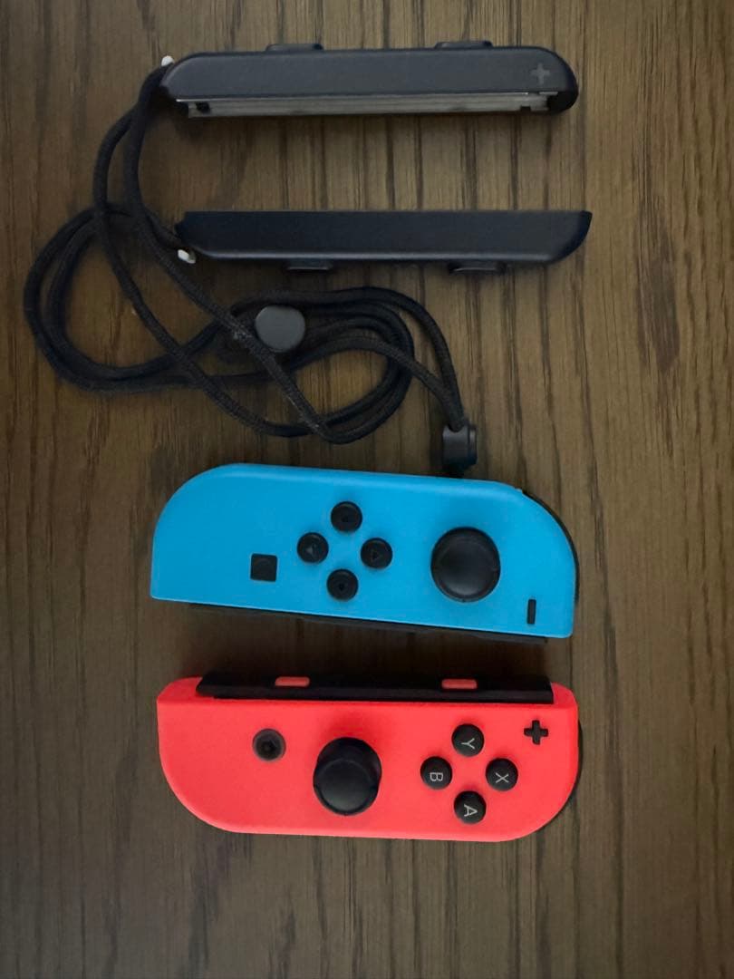 ニンテンドースイッチ　switch 、ホリパッド