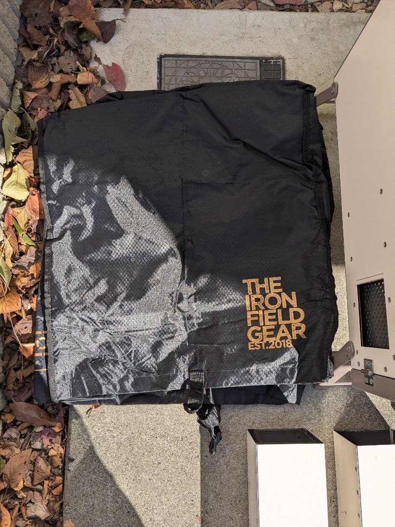 THE IRON FIELD GEAR TAKIBE COOKER 薪ストーブ