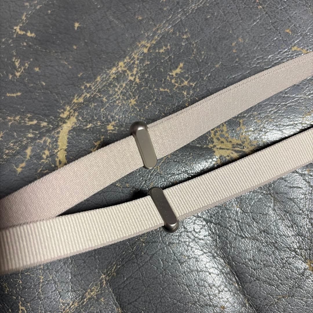 Apple純正 iPhone Air Bumper クロスボディストラップ タン