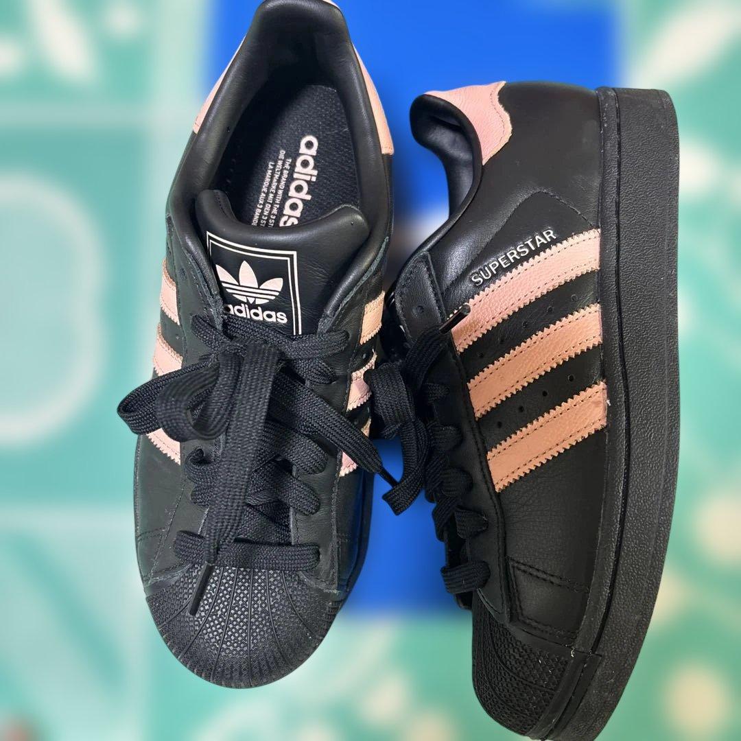 adidas SUPERSTAR ブラック/ピンク[可愛い美品]