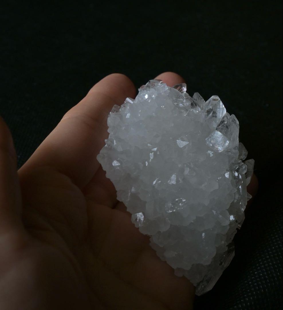 lynxさまとお取引中 高品質　アポフィライト　水晶と共生