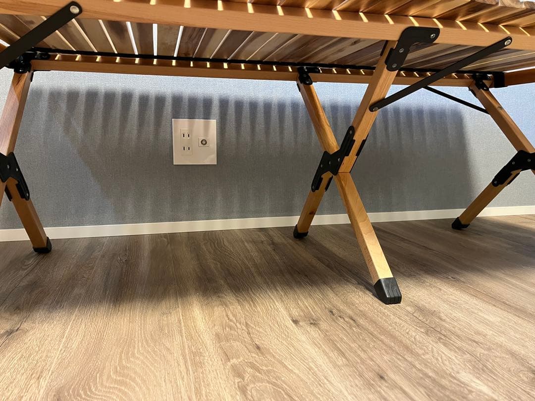 HUGEL アイリスオーヤマ　ウッドロールテーブル