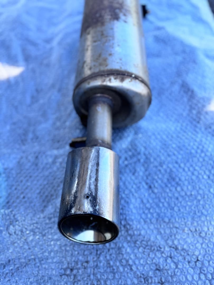 プリウス30Gs純正サイレンサー