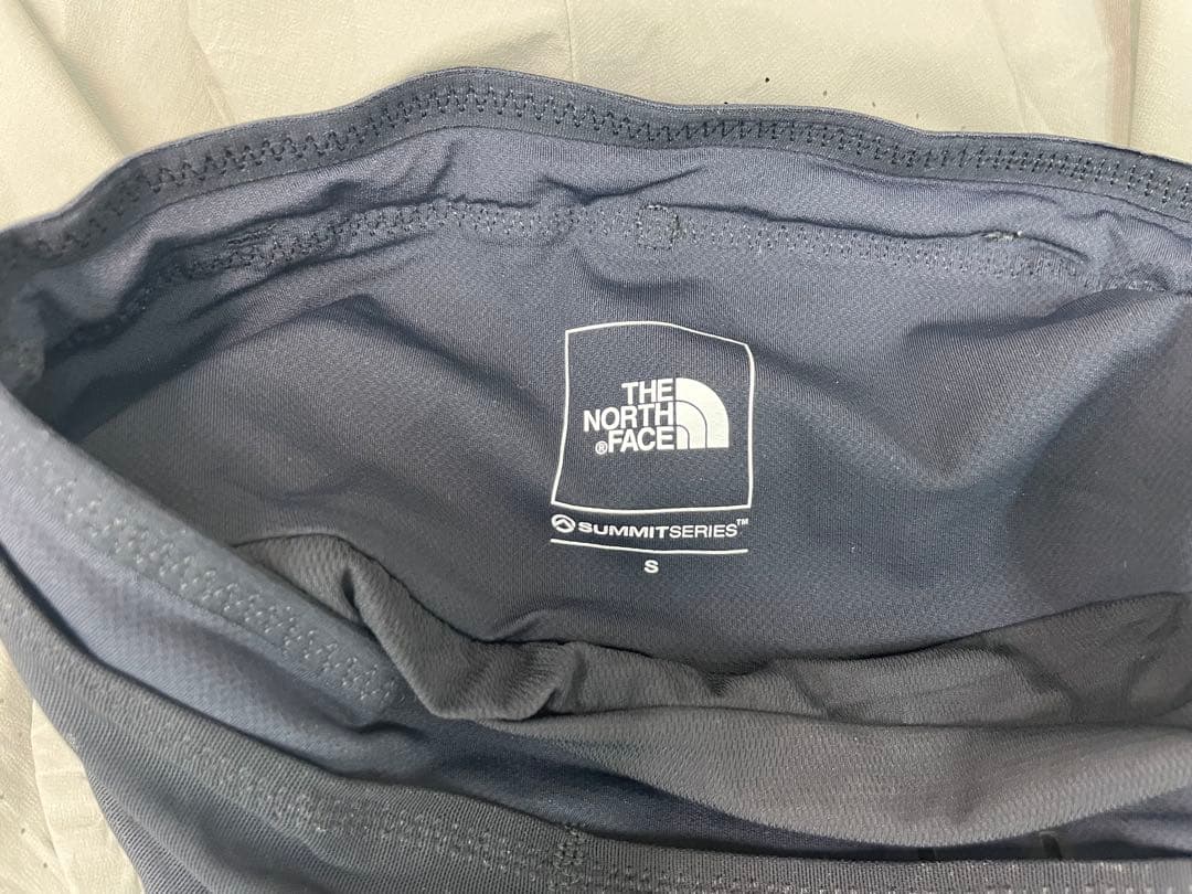 THE NORTH FACE エンデュリストレイルベリーショート グレー S