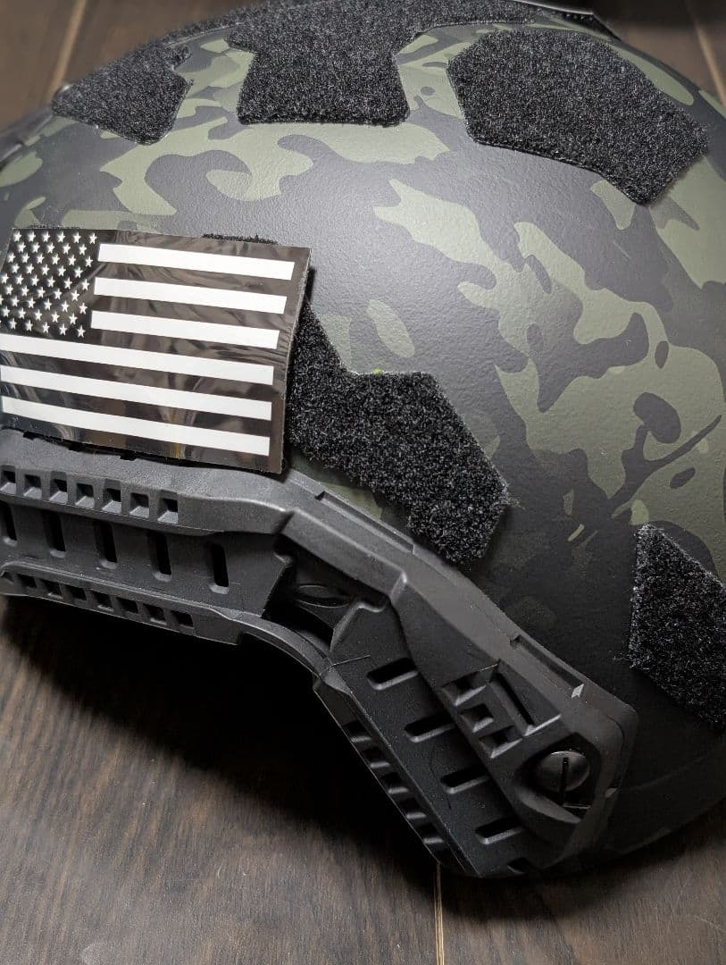 ヨシピコBASE マルチカムブラック OPS CORE ヘルメットレプリカ