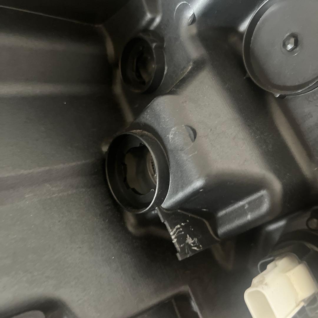 値下げします！ ヤリス　左ヘッドライト 部品品番 81170-K0010