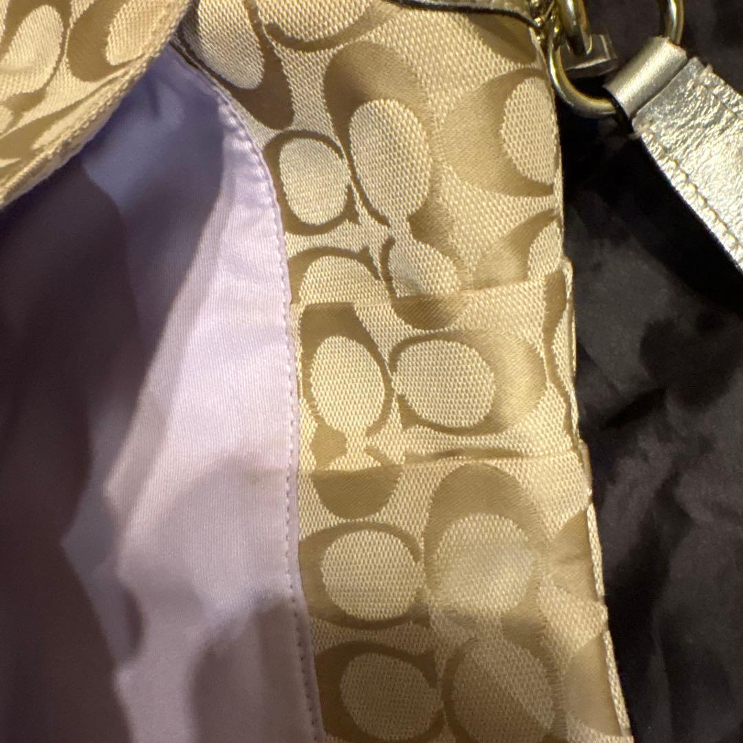 COACH ショルダーバッグ ベージュ　ゴールド