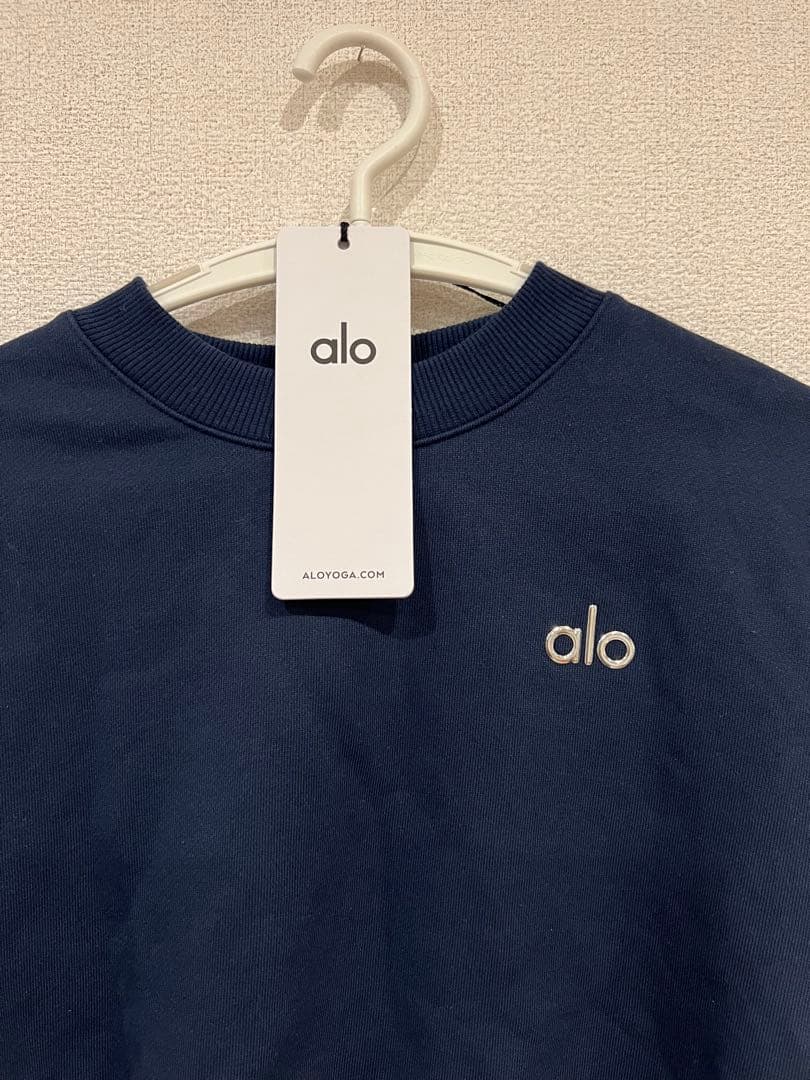 【新品未使用タグ付き】正規品　alo クロップド Accolade クルーネック