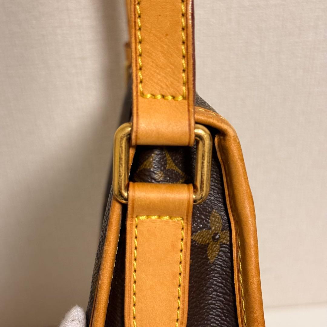 LOUIS VUITTON メニルモンタンPM ショルダーバッグ　モノグラム