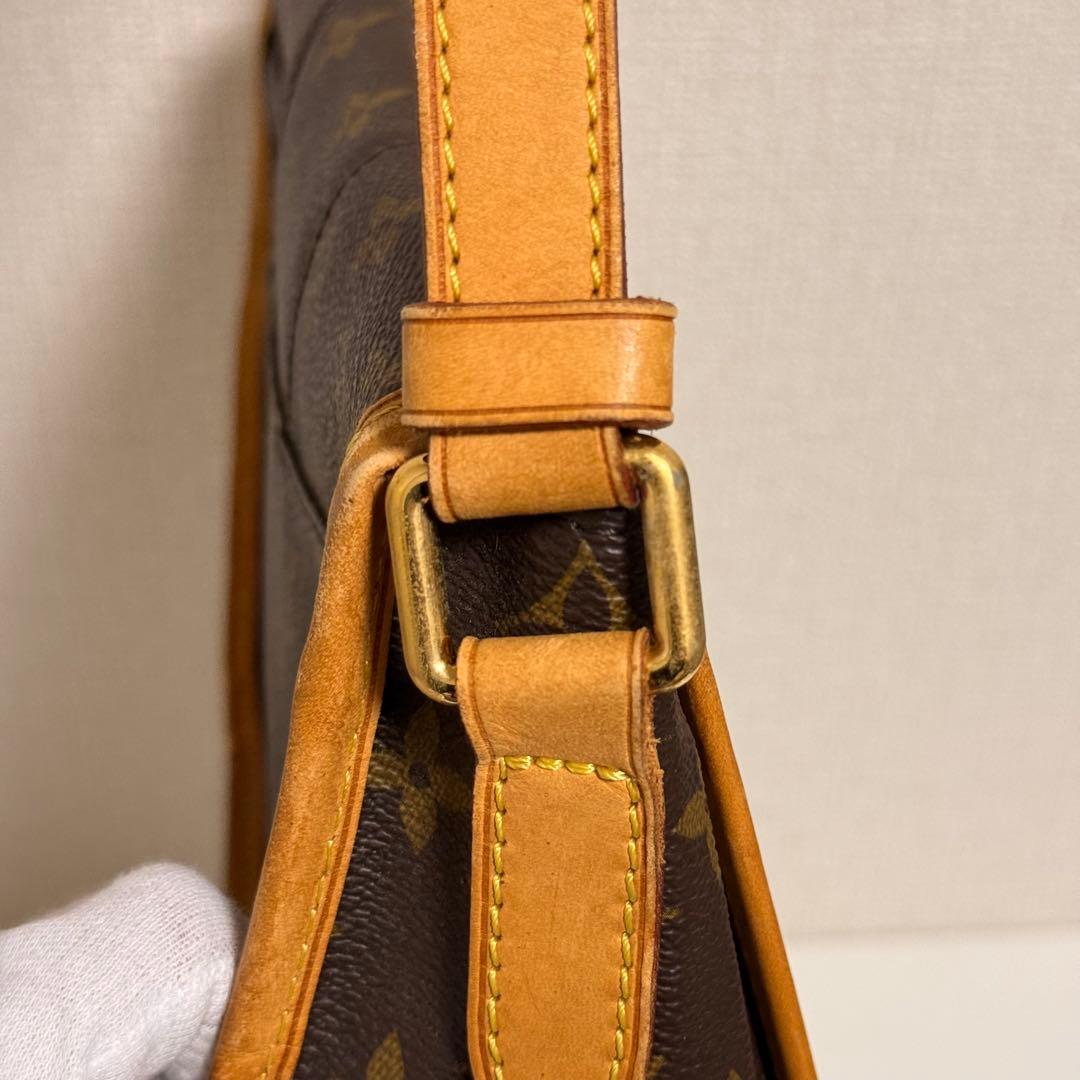 LOUIS VUITTON メニルモンタンPM ショルダーバッグ　モノグラム