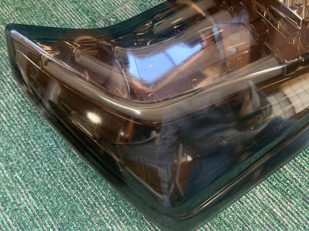 30 プリウス左右テールランプライト ヴァレンティ Valenti