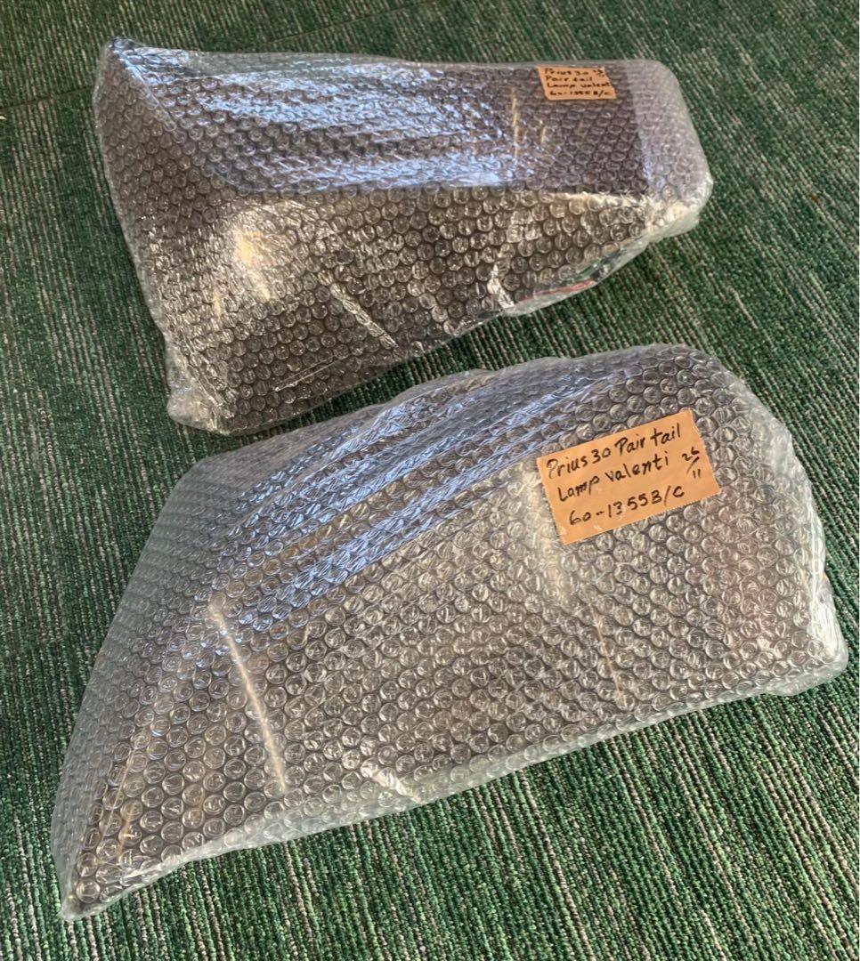 30 プリウス左右テールランプライト ヴァレンティ Valenti