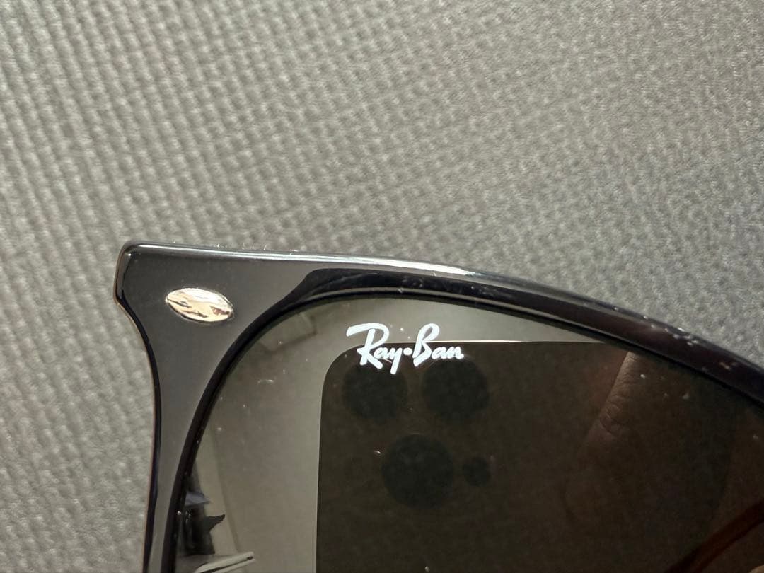 【週末お値下げ中】Ray-Ban レイバン4259-F ブラックサングラス