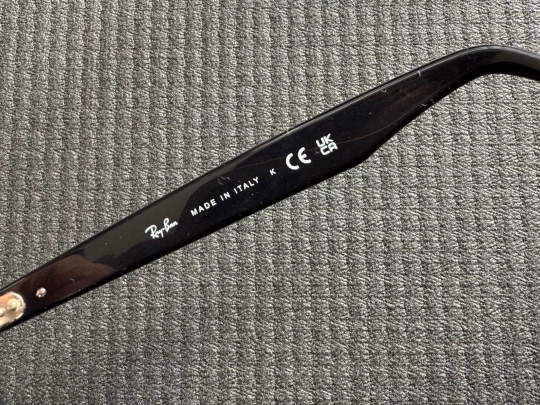【週末お値下げ中】Ray-Ban レイバン4259-F ブラックサングラス