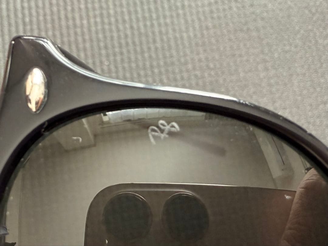 【週末お値下げ中】Ray-Ban レイバン4259-F ブラックサングラス