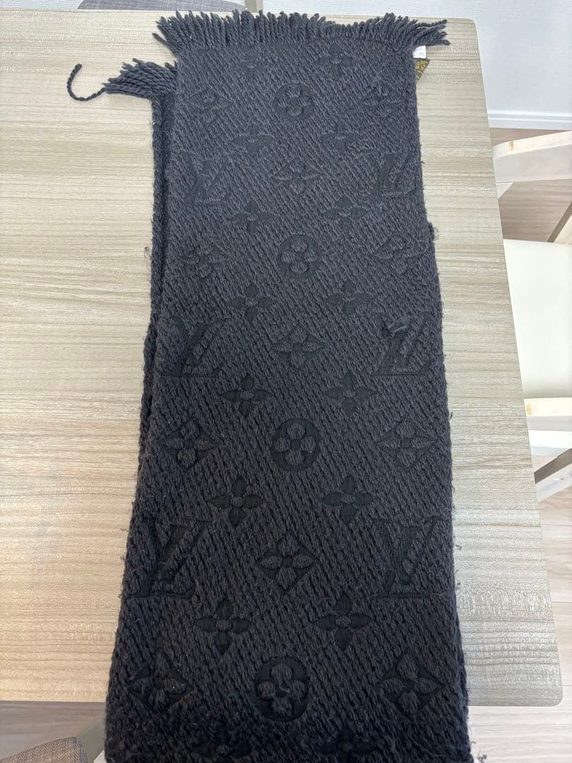 LOUIS VUITTON ブラック マフラー ウールシルク混合